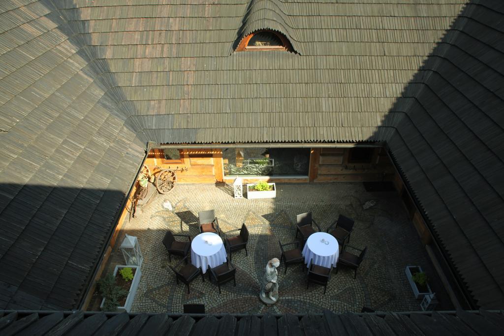 Hotel Zornica Poczesna Esterno foto