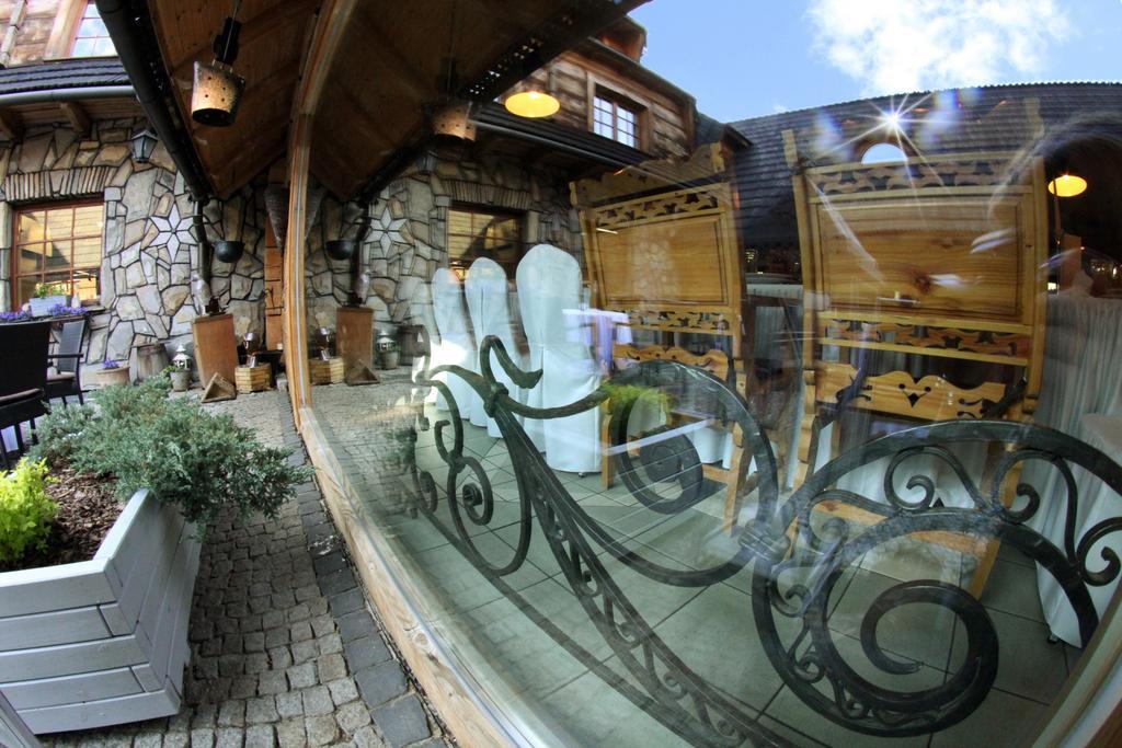 Hotel Zornica Poczesna Esterno foto