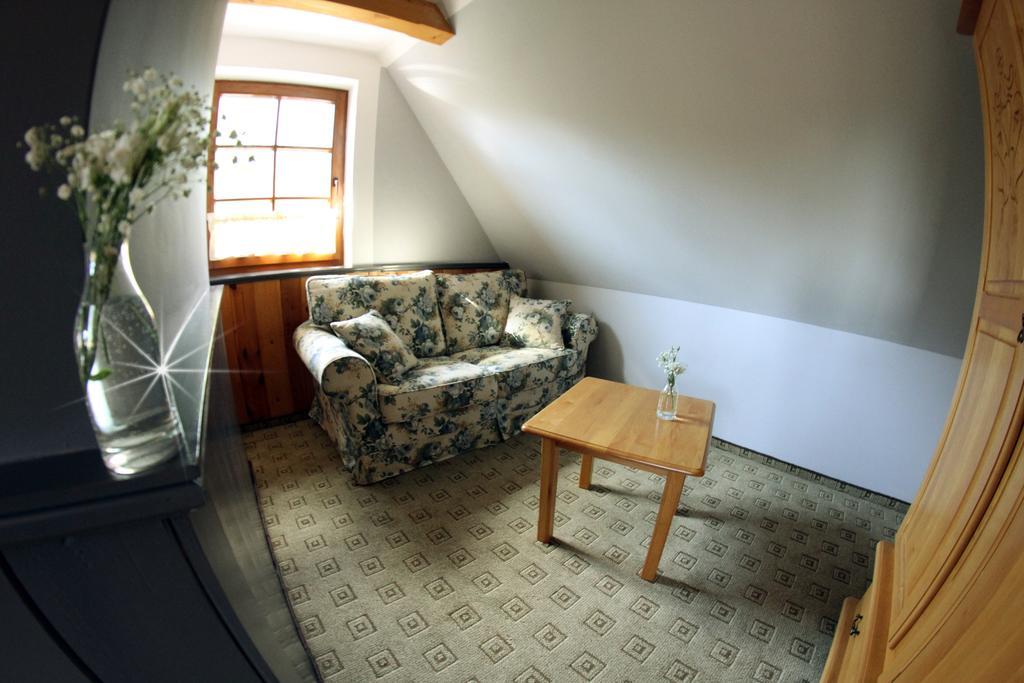 Hotel Zornica Poczesna Esterno foto