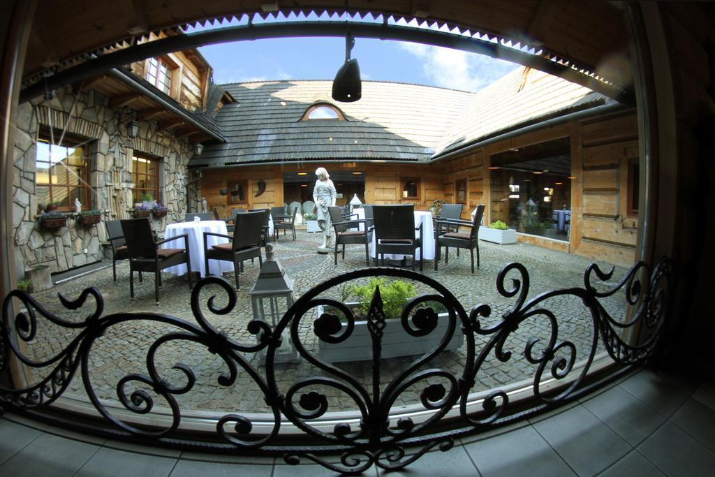 Hotel Zornica Poczesna Esterno foto