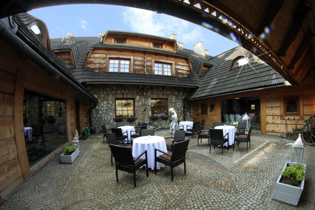 Hotel Zornica Poczesna Esterno foto